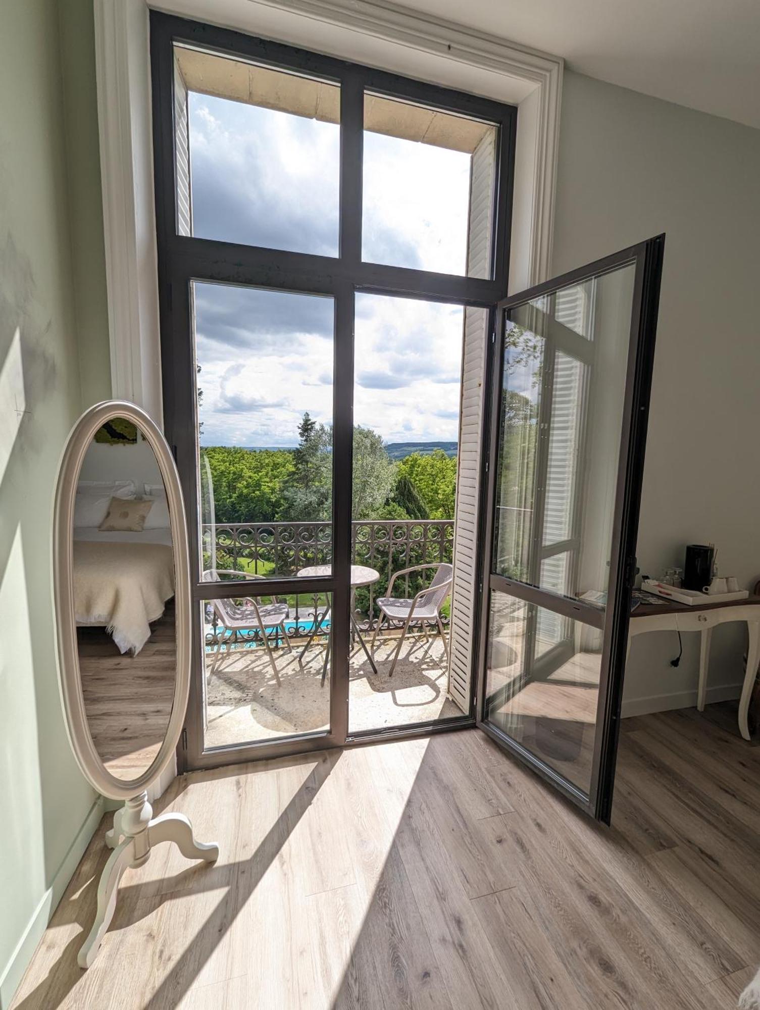 Manoir Des Reves Sauvages Hotel Parentignat Buitenkant foto