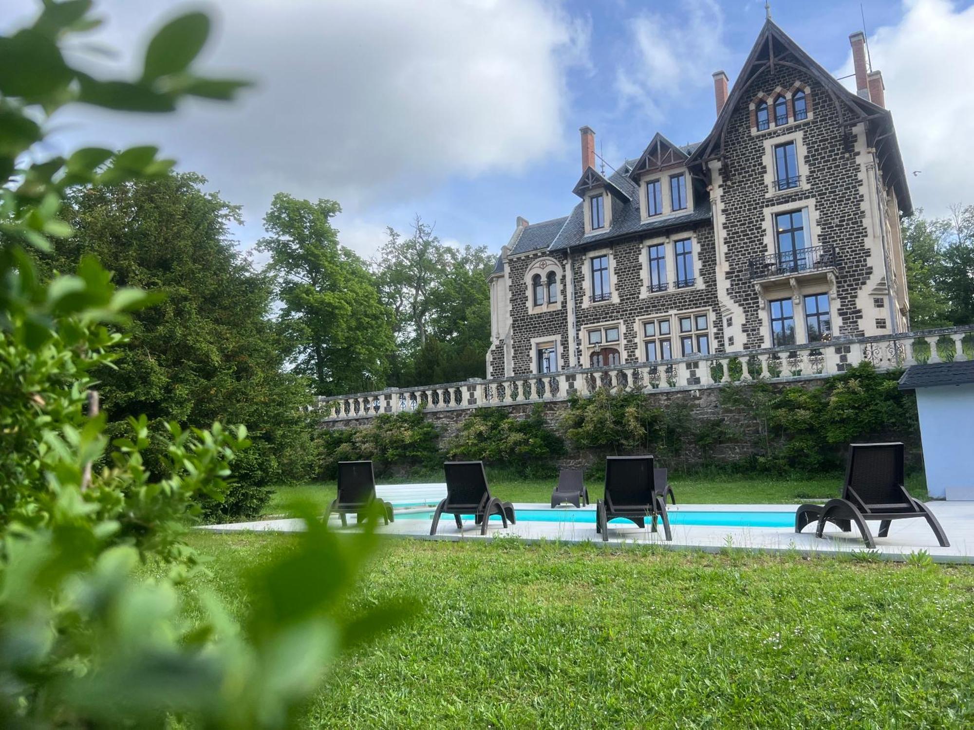 Manoir Des Reves Sauvages Hotel Parentignat Buitenkant foto