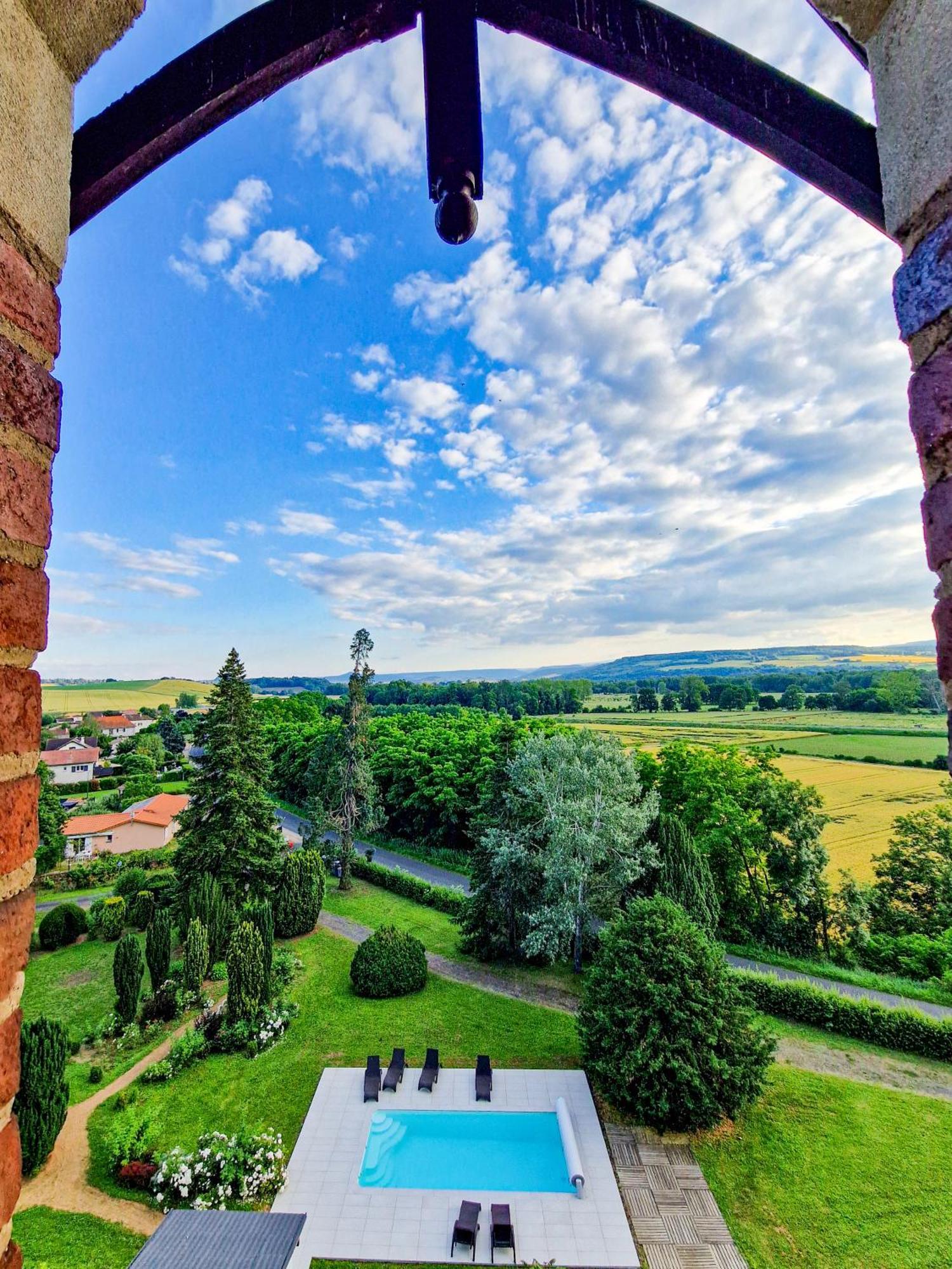 Manoir Des Reves Sauvages Hotel Parentignat Buitenkant foto